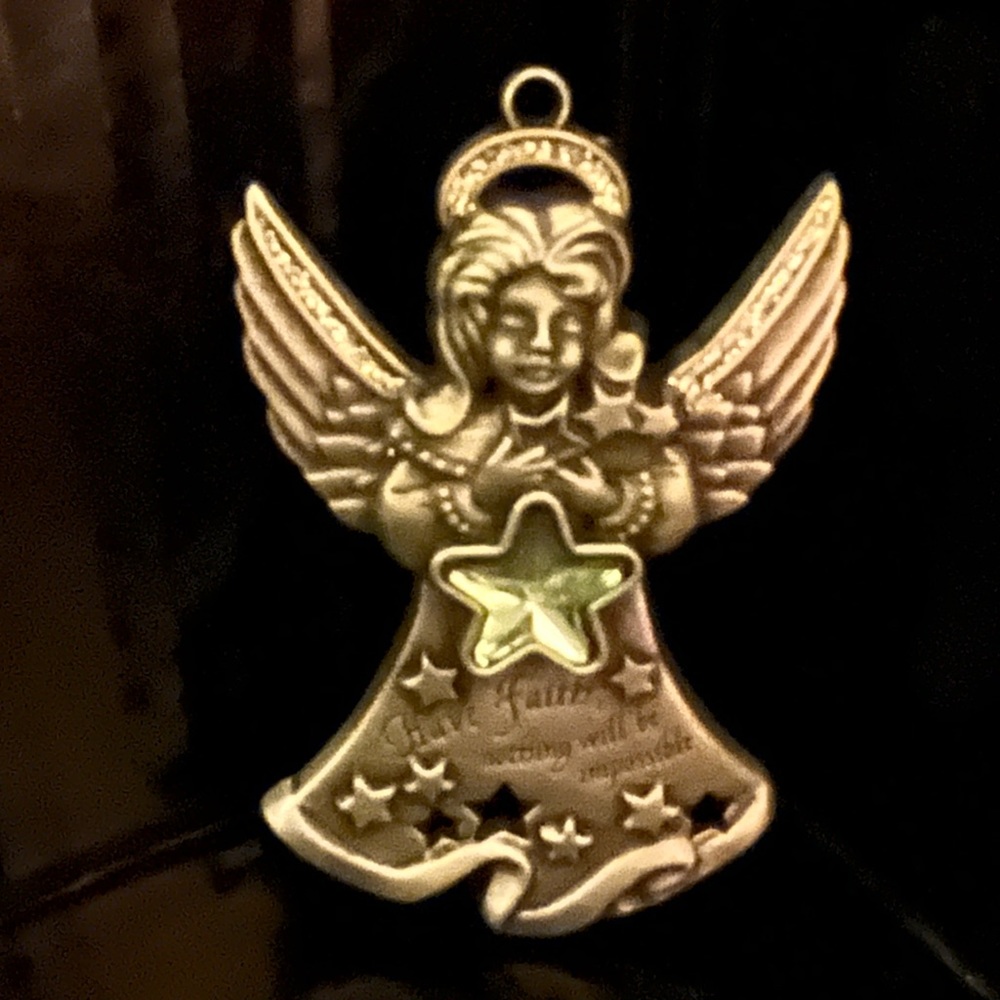 Angel necklace
